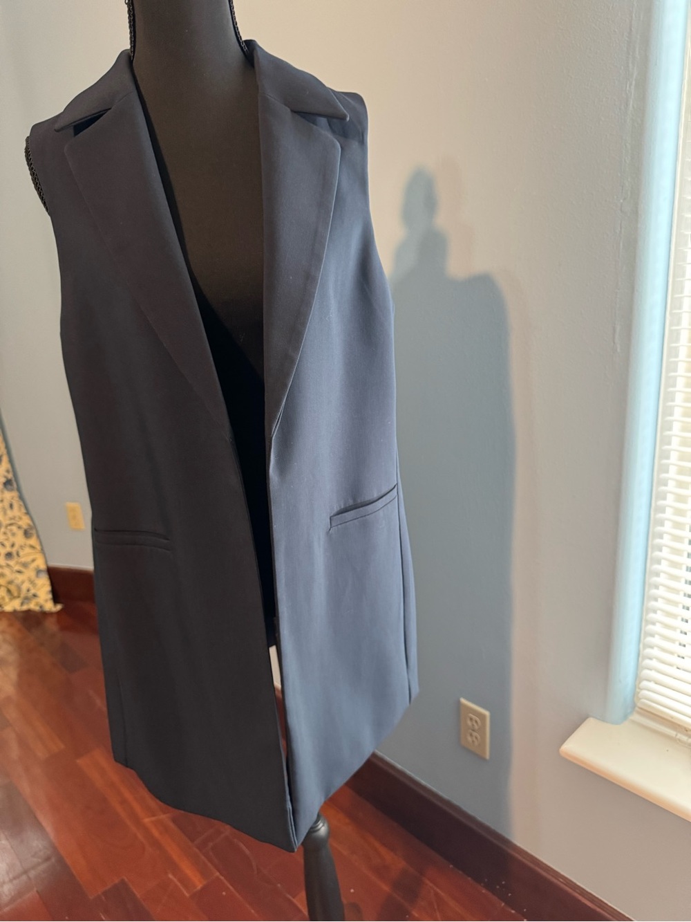 Modern Sleeveless Blazer Vest in Navy